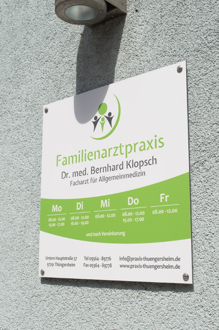 Praxisschild